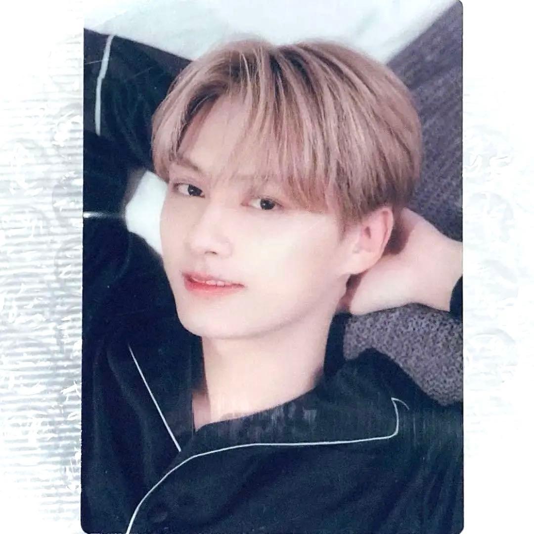 SEVENTEEN セブチカフェ 特典 ジュン　トレカ 　文俊辉 ラントレ　睡衣