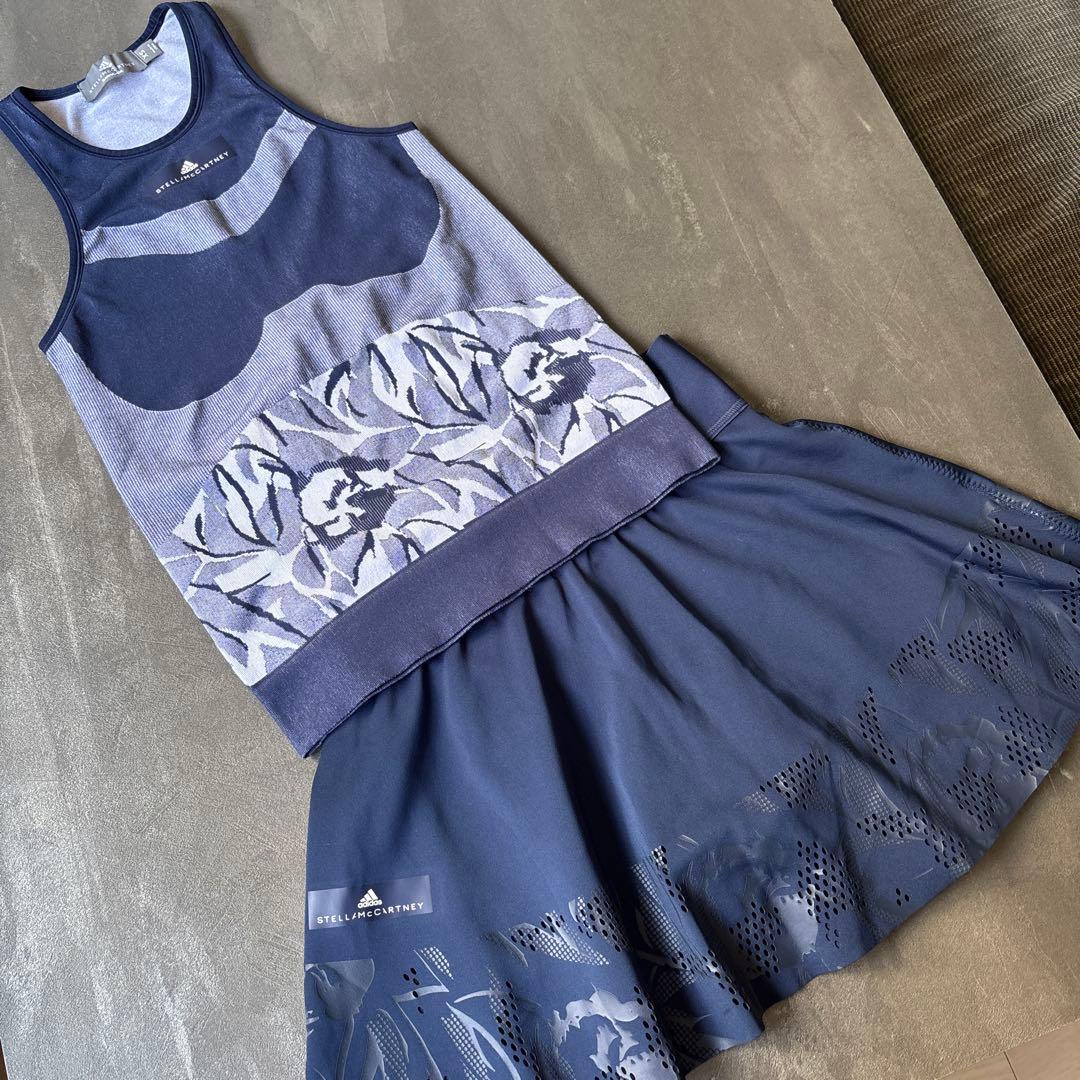 値引き⭐︎adidasステラマッカートニー　花柄プリント スコート ネイビー　M