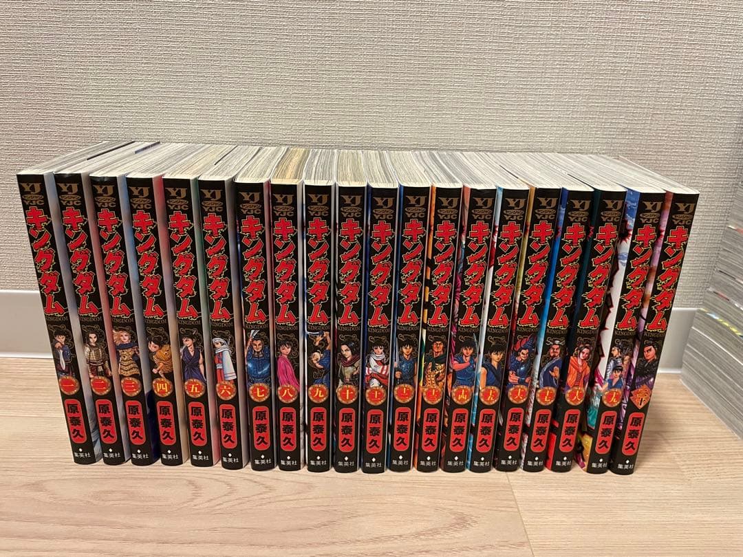 【美品】キングダム　1巻ー73巻（ブックカバー、ステッカー付き）