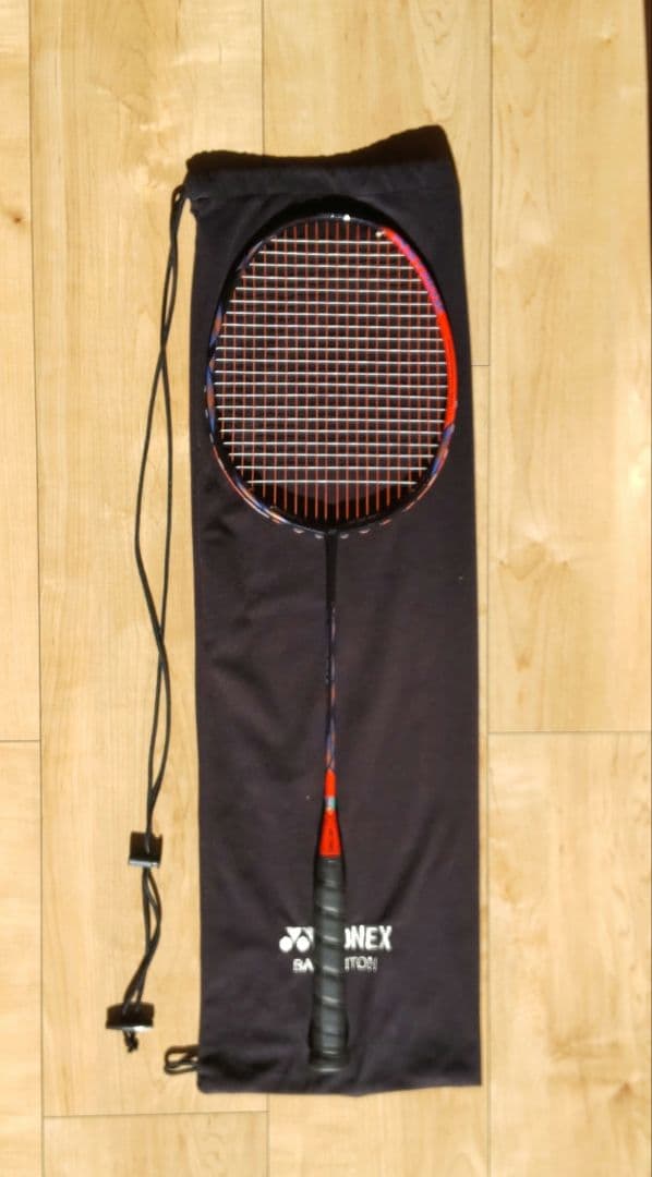 アストロクス77プロ YONEX バドミントンラケット 専用ケース付き