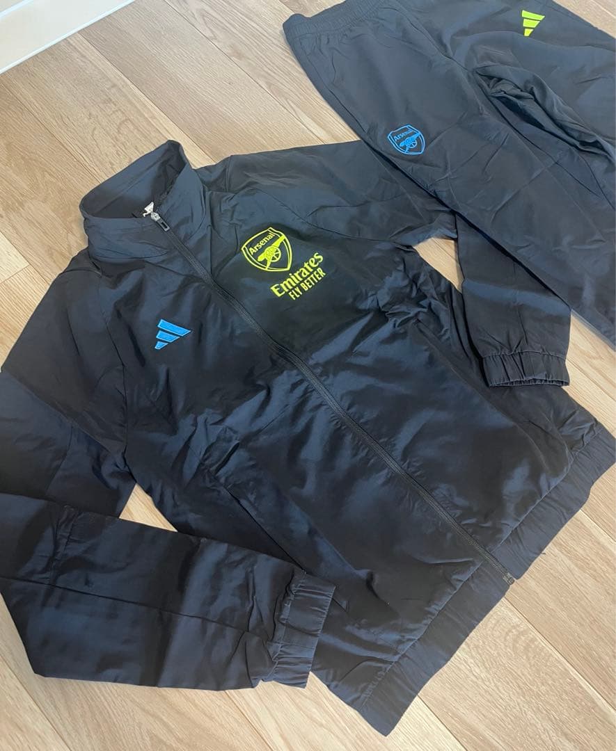 adidas アーセナル　トラックスーツ、プレゼンテーションジャケット、パンツ