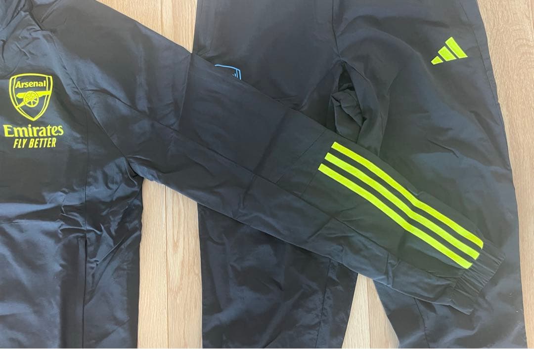 adidas アーセナル　トラックスーツ、プレゼンテーションジャケット、パンツ