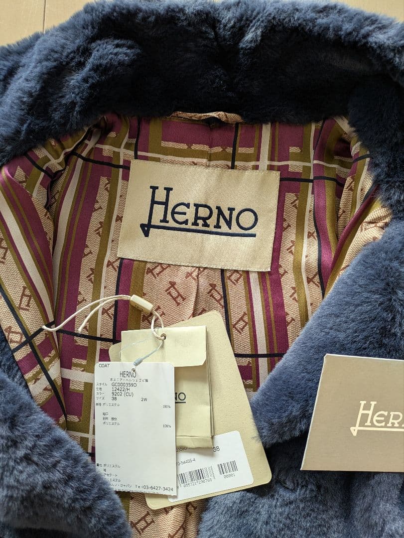 HERNO ヘルノ　エコファーコート 紺　38