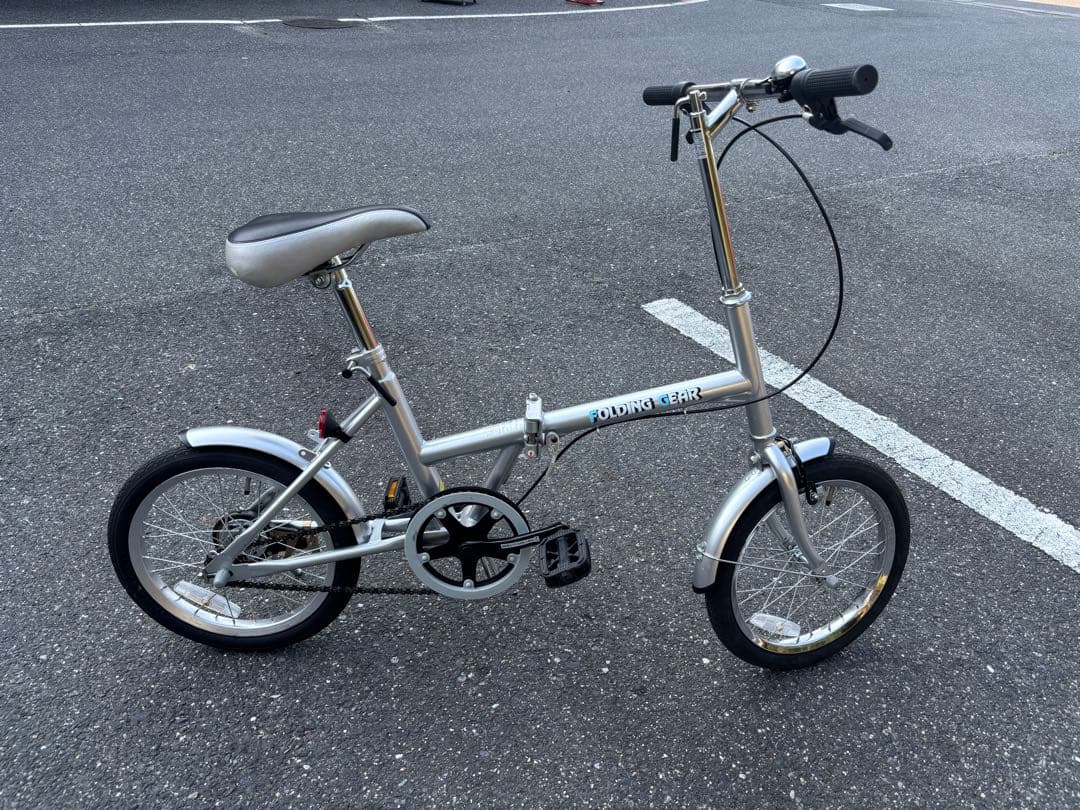 大人気　折り畳み自転車 整備済み 16インチ 自転車 チャリ 折りたたみ　美品