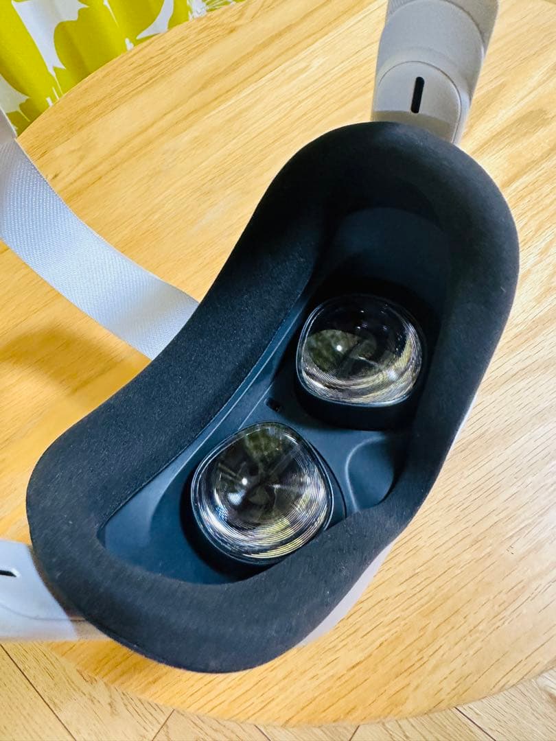  Quest 2 完全ワイヤレスのオールインワンVRヘッドセット