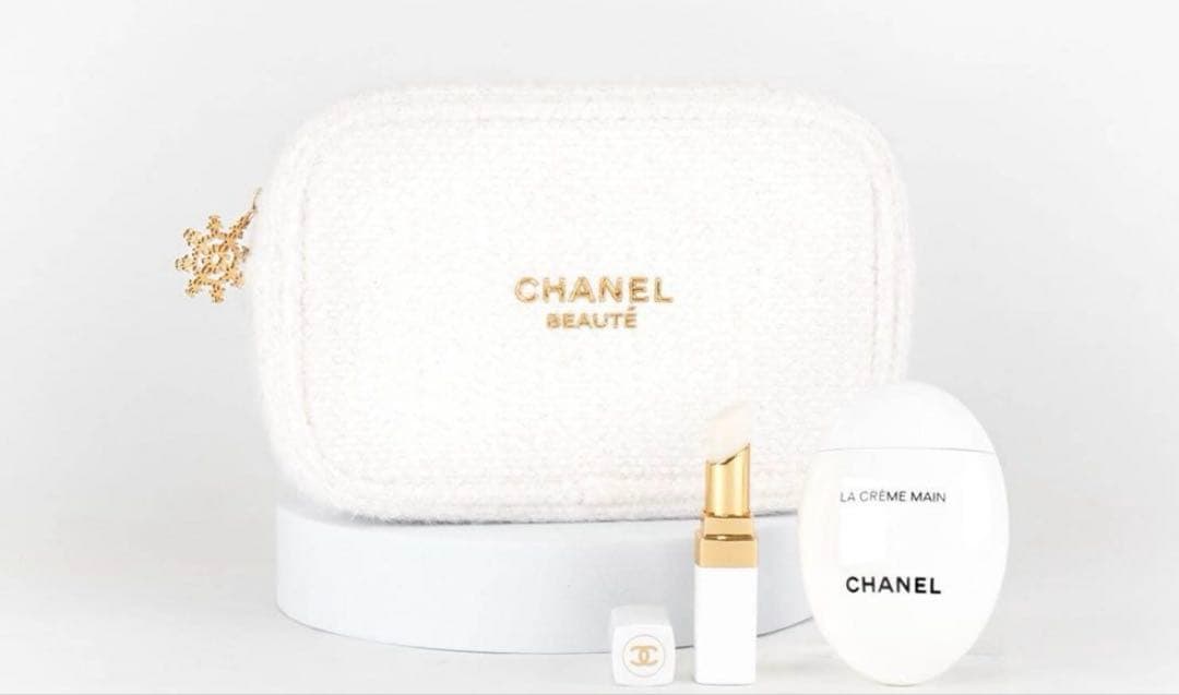 限定値下げ！新品 シャネル クリスマスコフレ2024 エッセンシャル ケアセット
