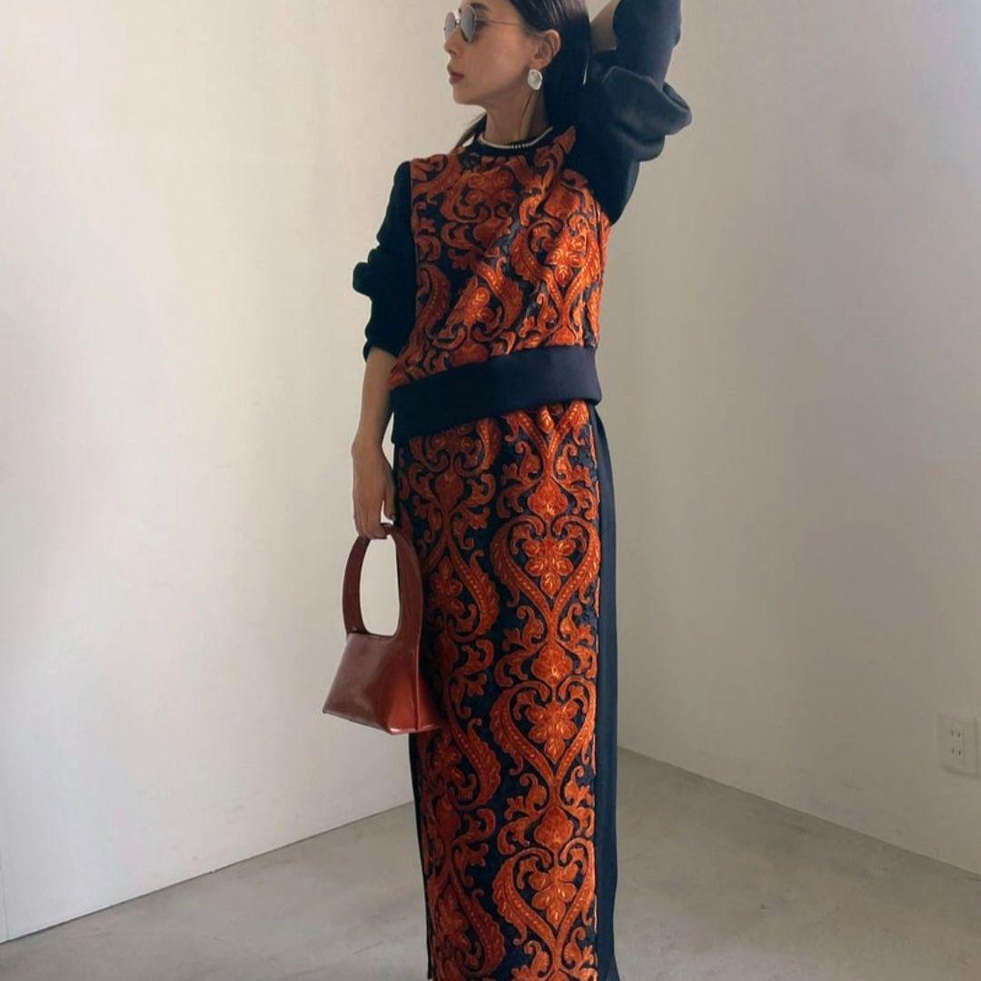 トップス&スカート☆AMERIアメリヴィンテージ　レーススウェット　セットアップ