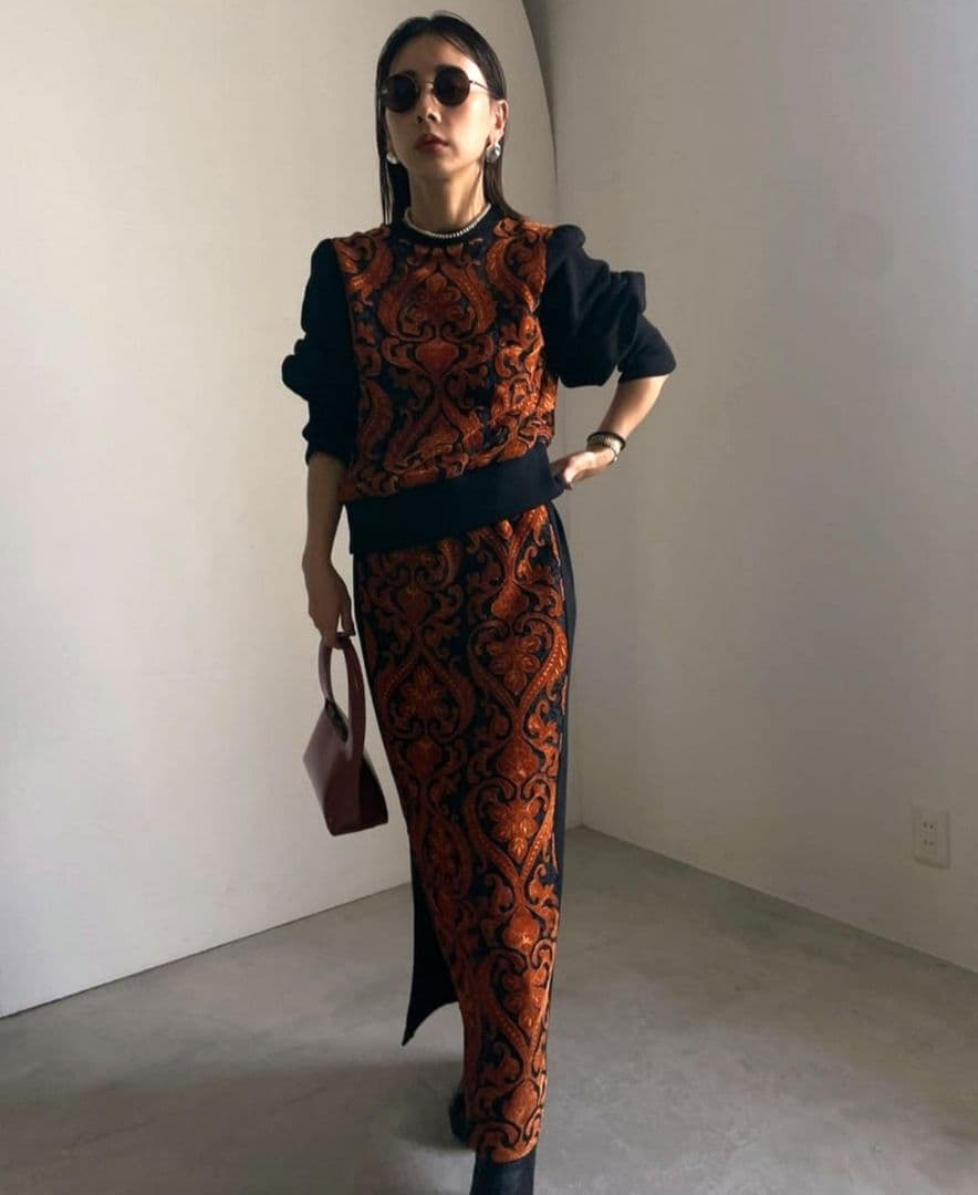 トップス&スカート☆AMERIアメリヴィンテージ　レーススウェット　セットアップ