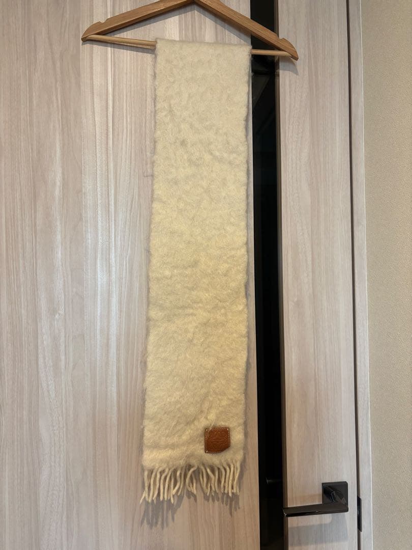 【即購入OK】 LOEWE マフラー