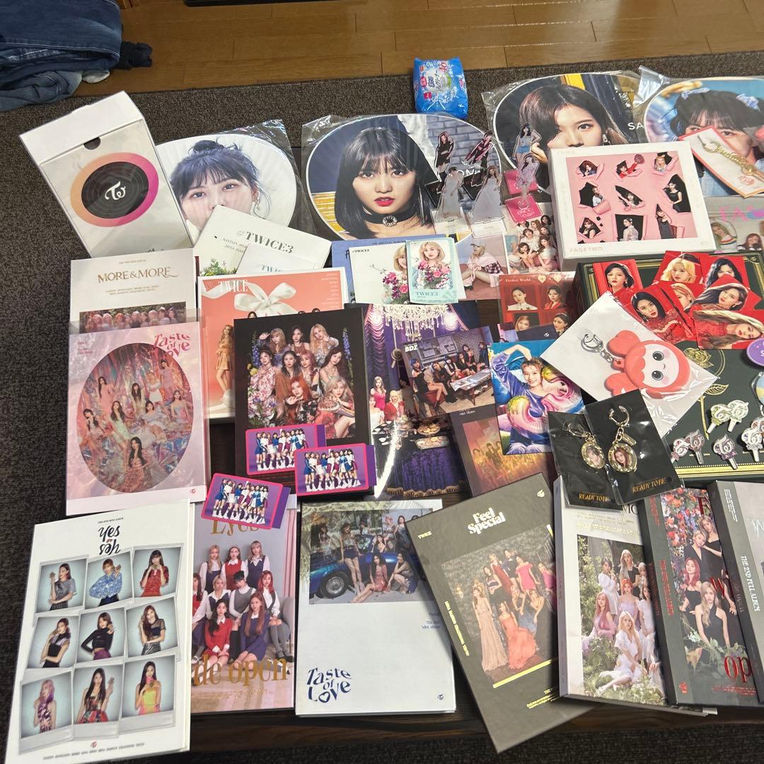 TWICE グッズCD DVD等まとめ売りKポップアジアonce卒業