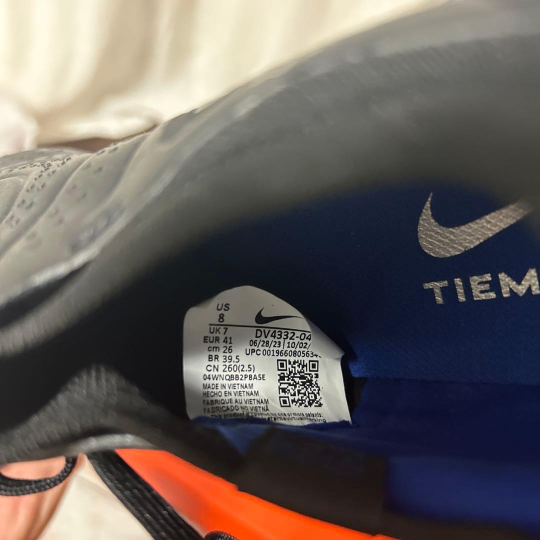 NIKE TIEMPOサッカースパイク