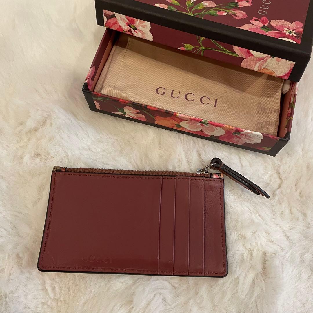 GUCCI フラワープリント ケース