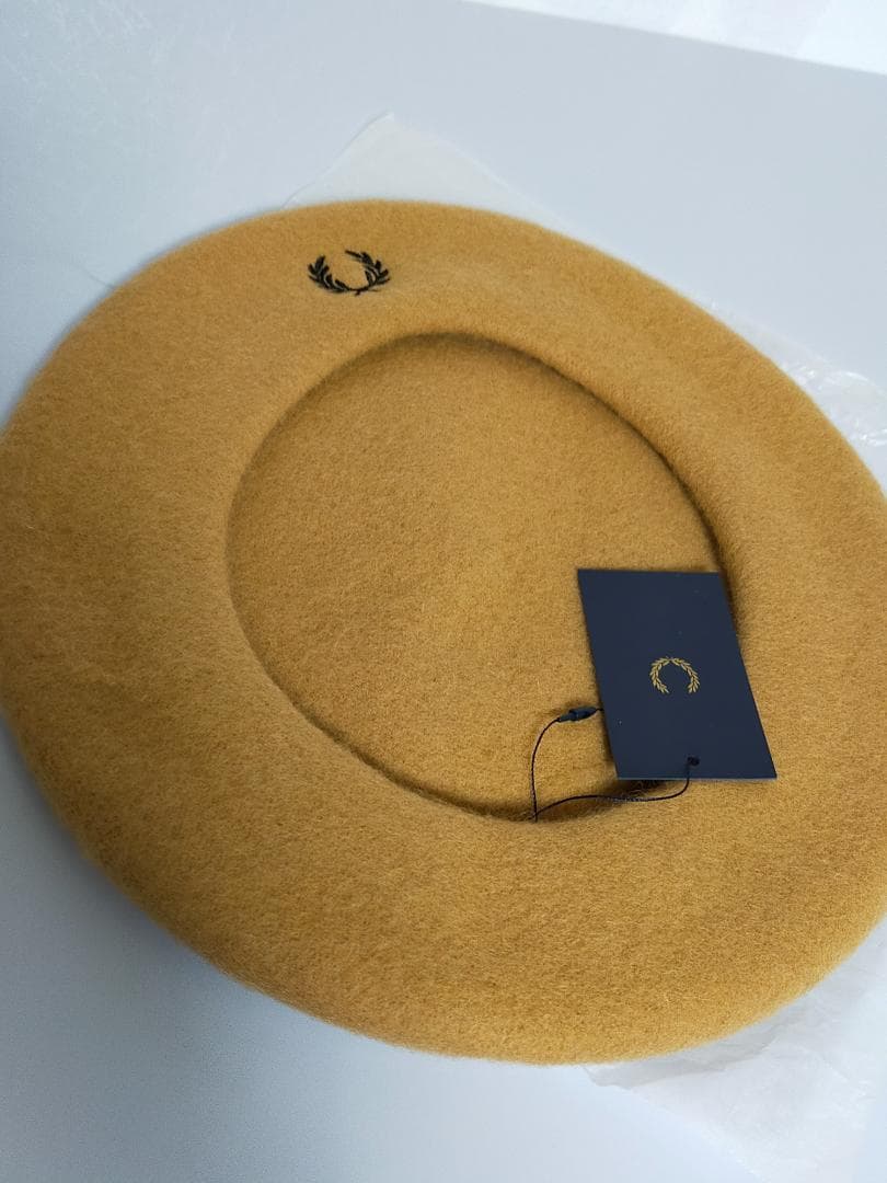 FRED PERRY ベレー帽　ダークキャラメル　正規品　新品　タグ付き 残1点