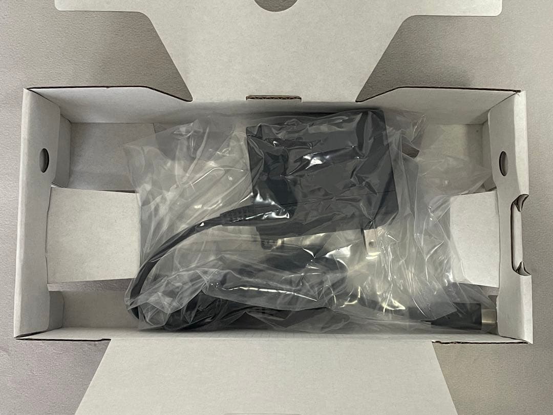 ニンテンドースイッチライト ブルー本体 ほぼ新品 未使用保護フィルム付き