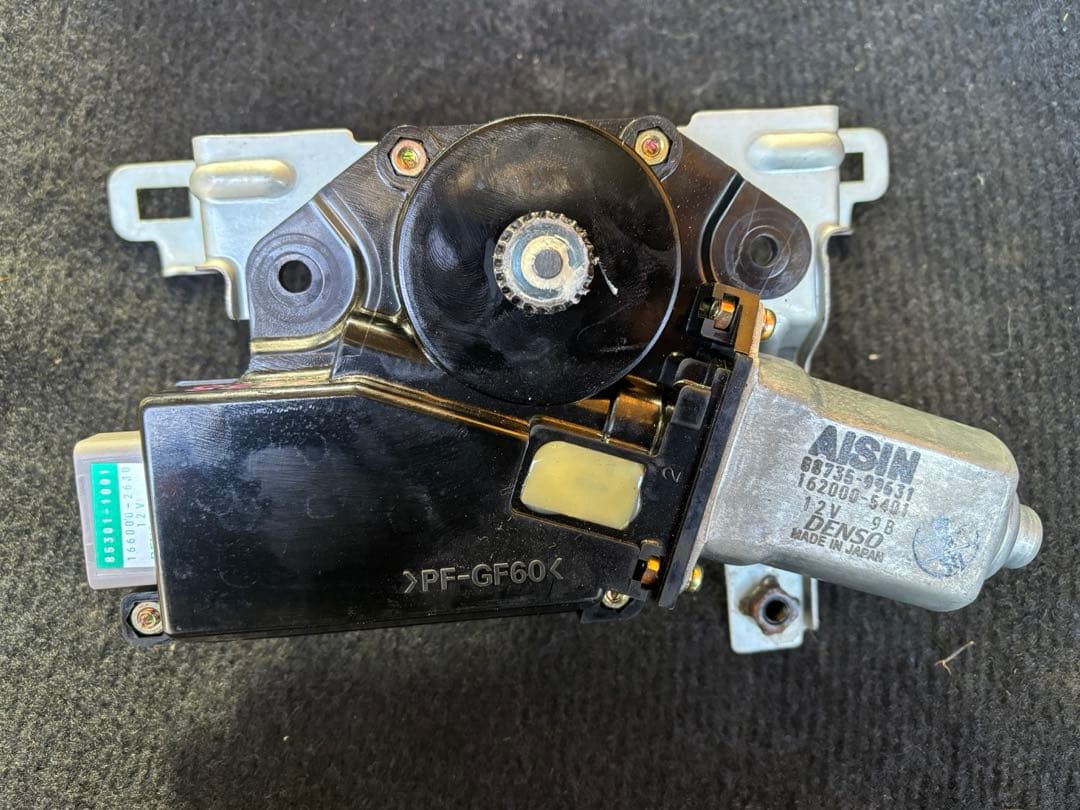 ランクル100系(HDJ101K)サンルーフモーター63260-60060 中古