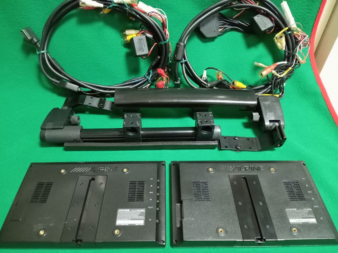 ALPINE ヘッドレスト9型モニター 2台セット