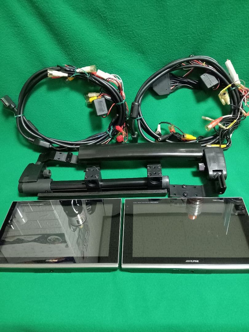 ALPINE ヘッドレスト9型モニター 2台セット