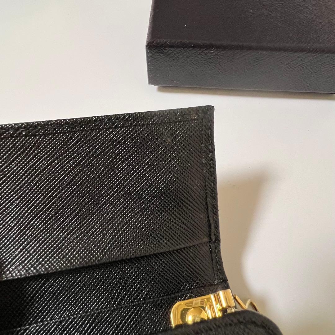 田村さんPRADA ブラック レザー キーケース
