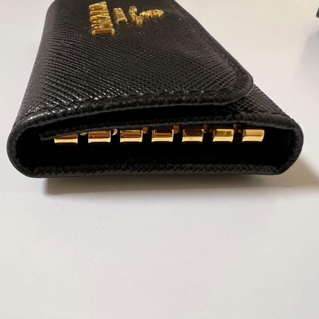 田村さんPRADA ブラック レザー キーケース