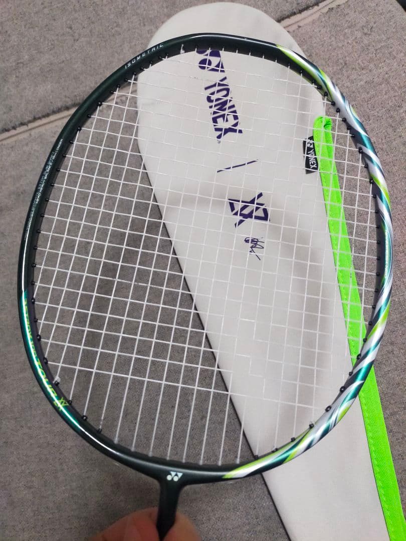 Yonex Astrox 100 Tour VA バドミントンラケット