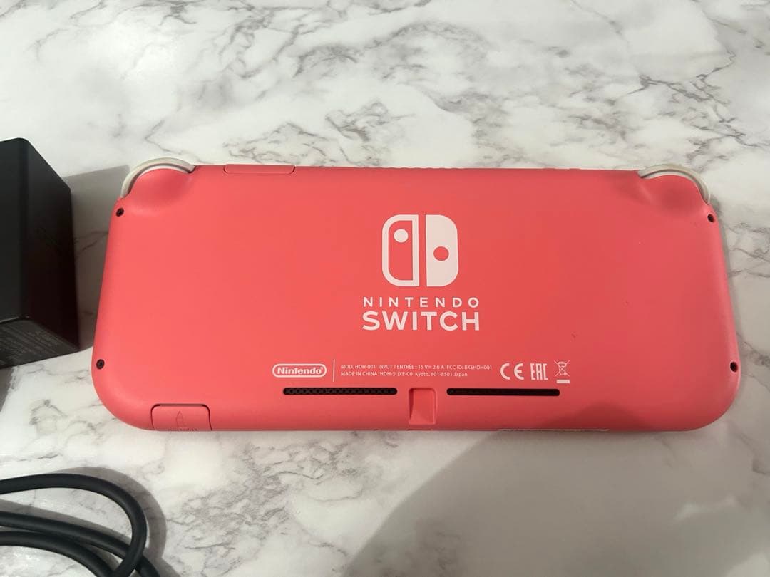 Nintendo Switch Lite ピンク 本体と充電器付き