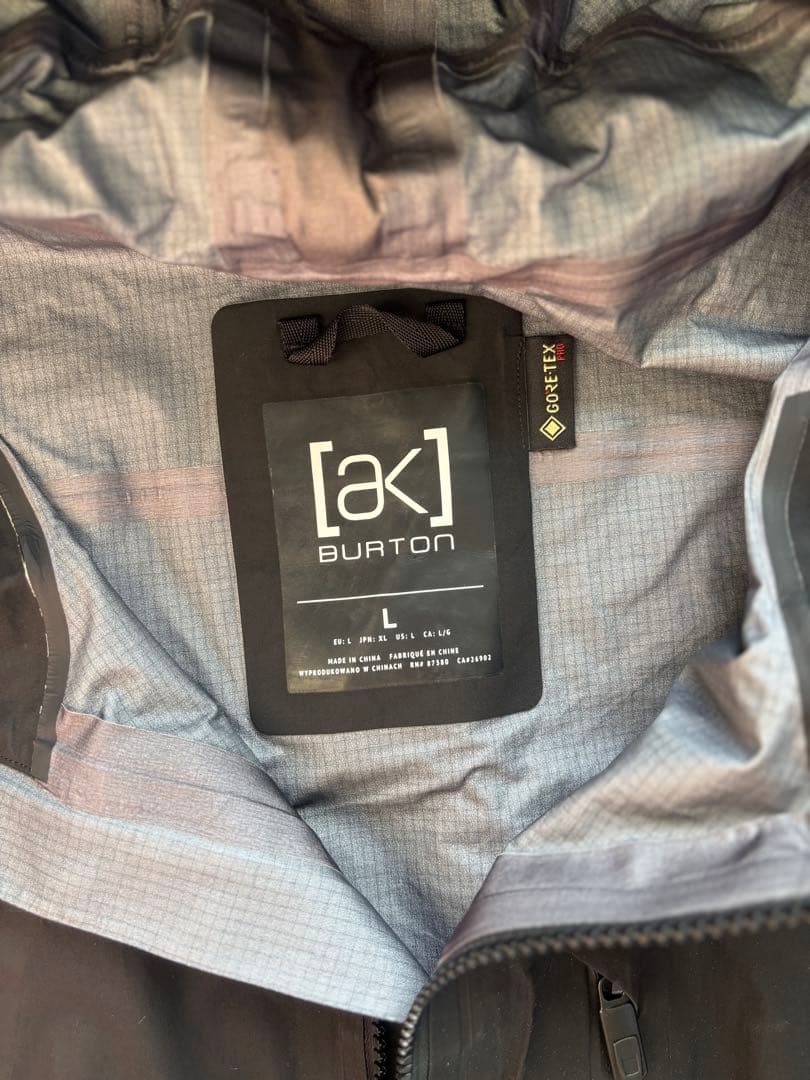 Burton [ak] 3L GORE-TEX Jacket ブラック