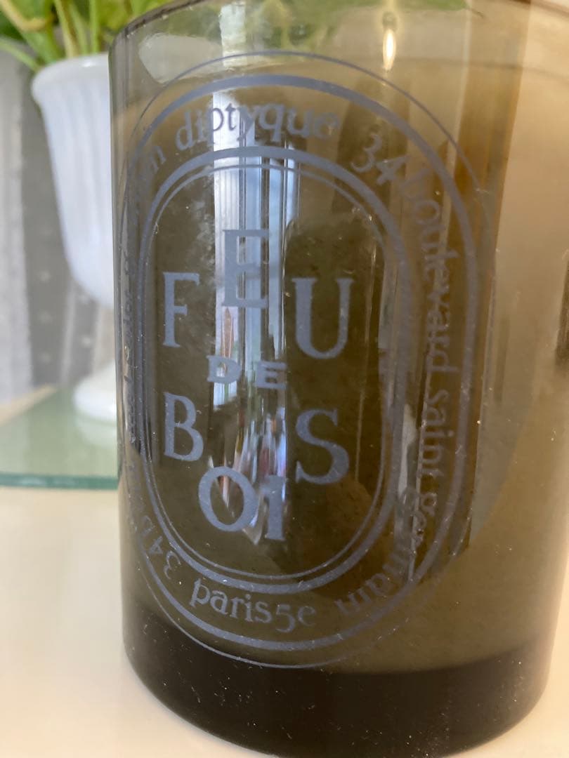 diptyque カラーキャンドルフドブワ 3 00Gウッディ