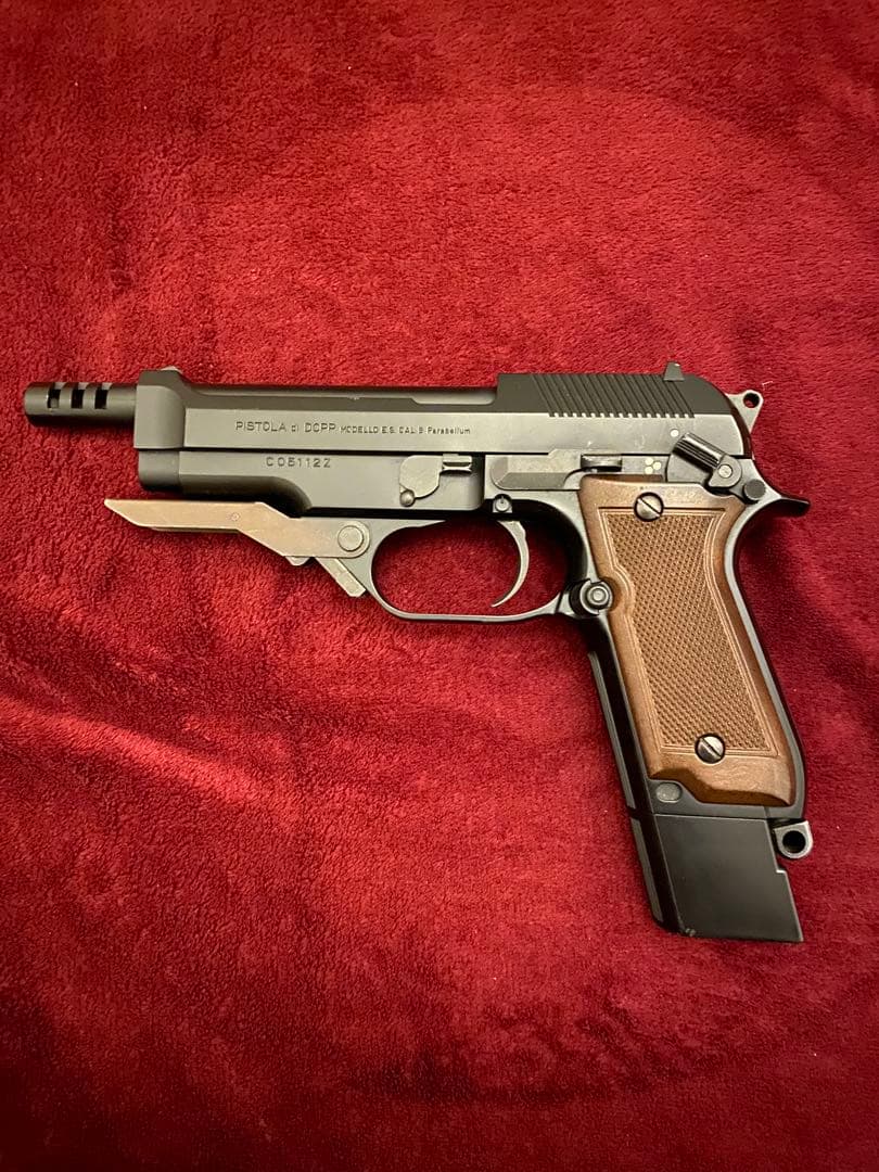 ベレッタ M93R 東京マルイ 電動 連射 ホップアップ バッテリー 充電器付き