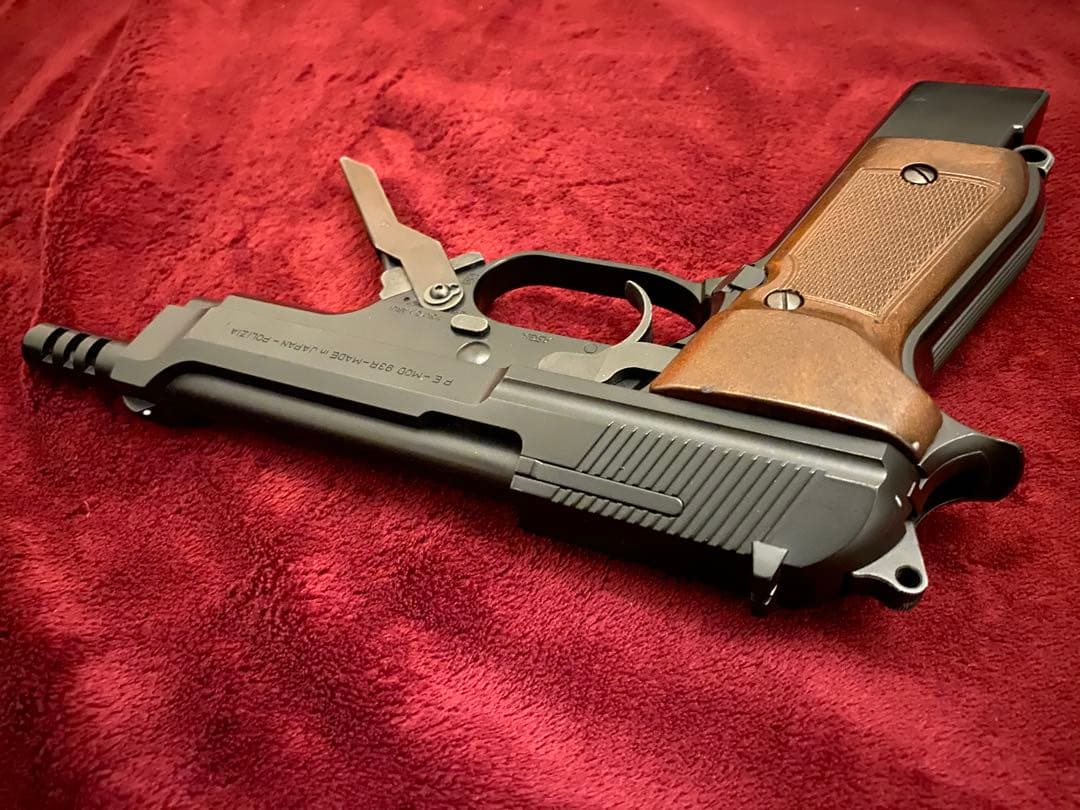 ベレッタ M93R 東京マルイ 電動 連射 ホップアップ バッテリー 充電器付き