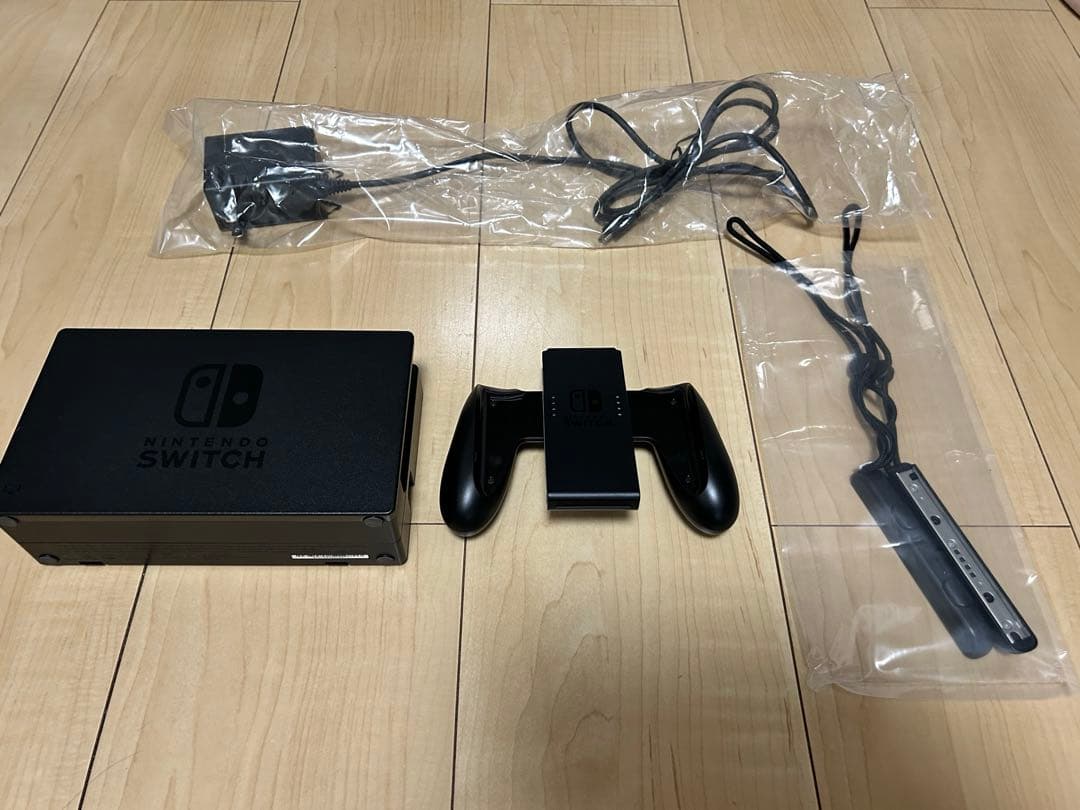 Switch 本体【中古】　※HDMIなし、Joy-Conやや不具合あり