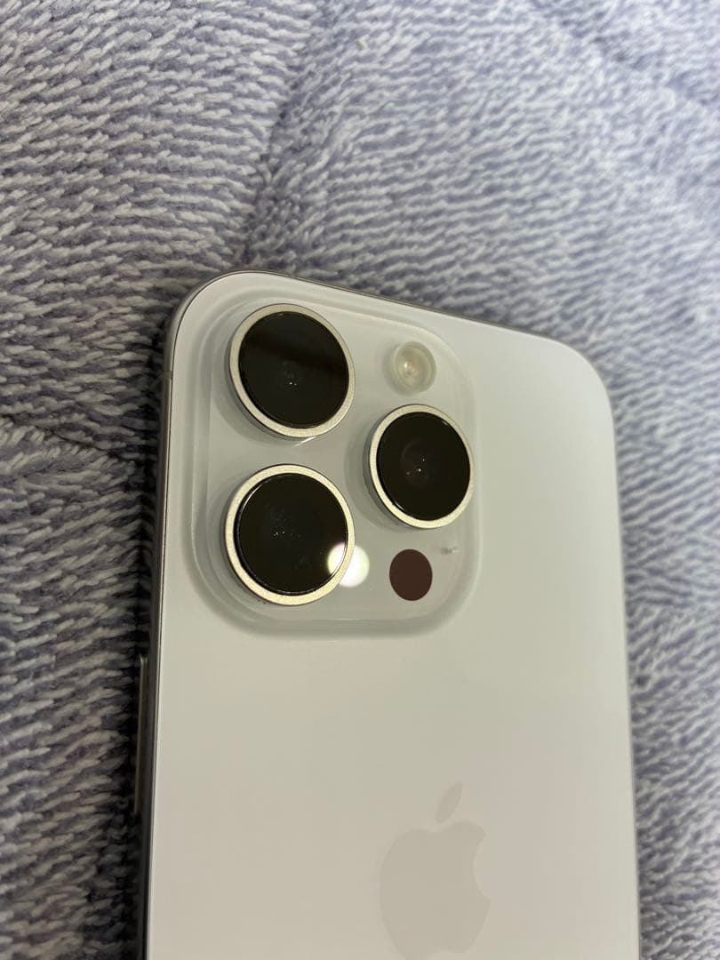 Apple iPhone 16 Pro ホワイト 本体 充電ケーブル付き