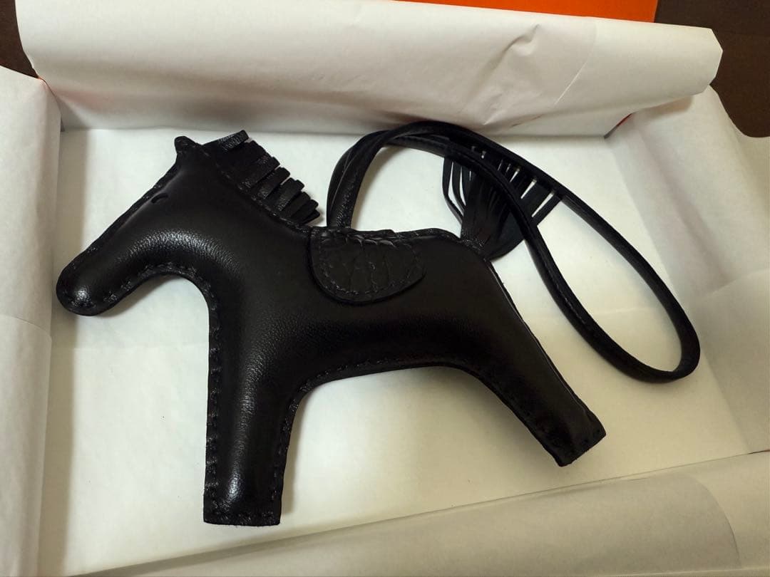 新品未使用 エルメス ロデオ MM タッチ ソーブラック チャーム アリゲーター