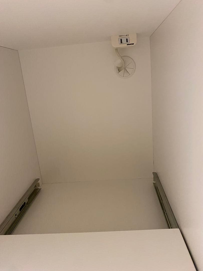 ニトリ 食器棚　ロータイプ　ホワイト