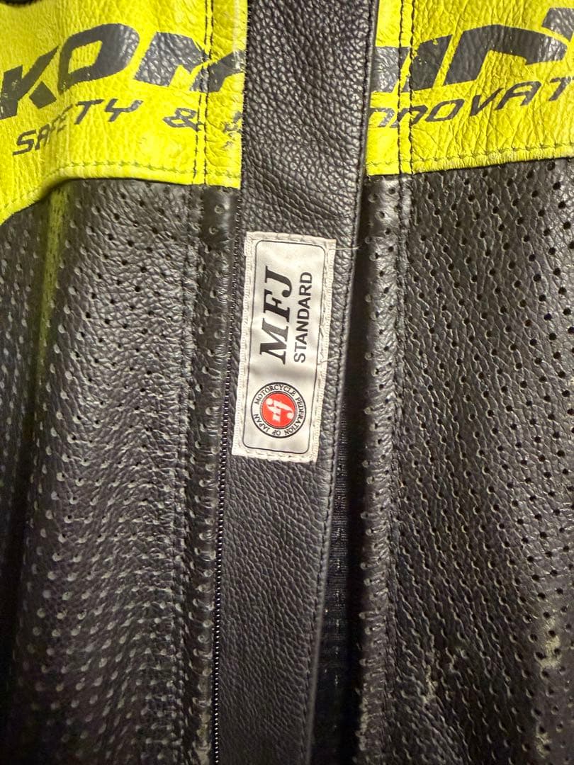 KOMINE レーシングスーツ　サイズ4XLB