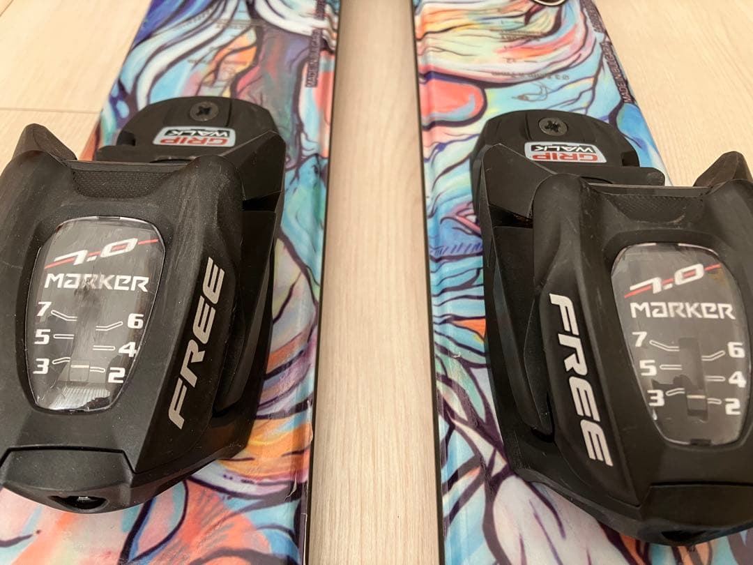 ジュニア用スキー板　アトミック　ベンチェトラー133cm