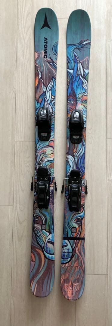 ジュニア用スキー板　アトミック　ベンチェトラー133cm
