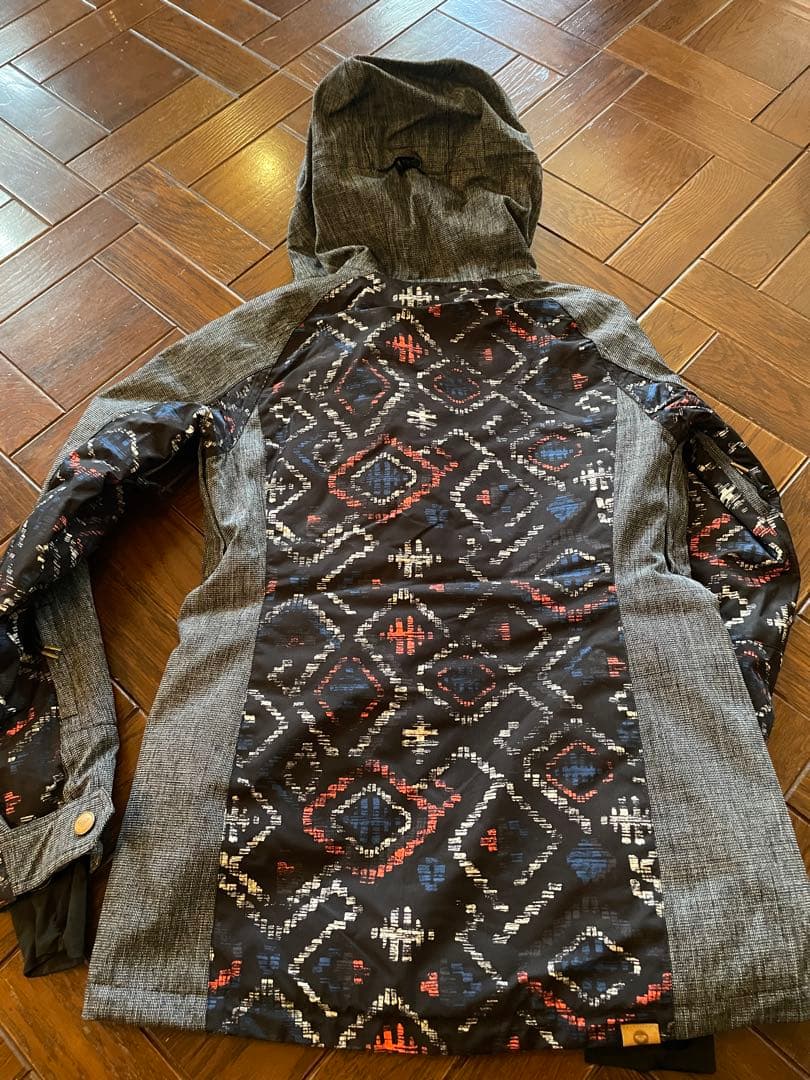 【未使用・タグなし】ロキシー　スキーウェア　ジャケットのみ