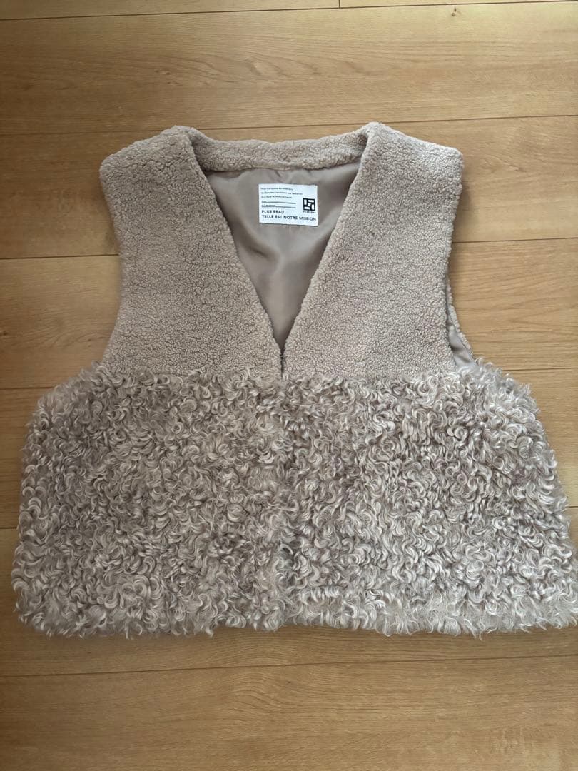 パシオーネ ファーベスト　ジレ