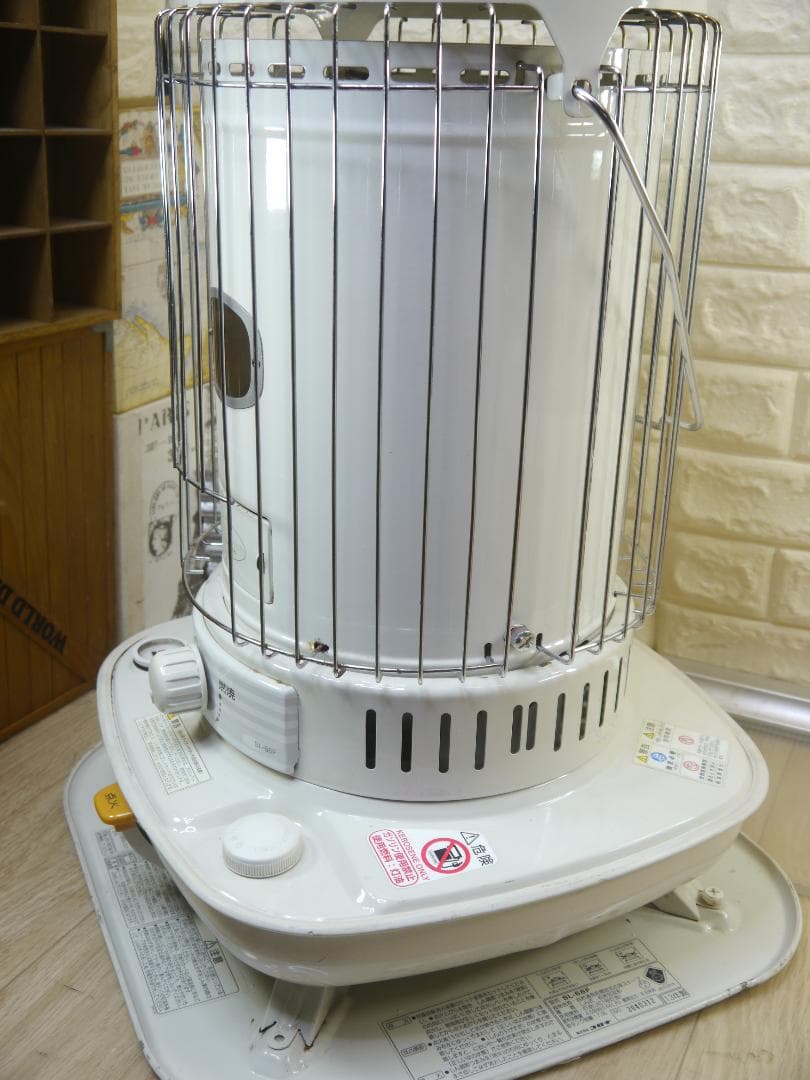 送料込み●2013年❤動作品❤コロナ/CORONA 石油ストーブ　木造17畳