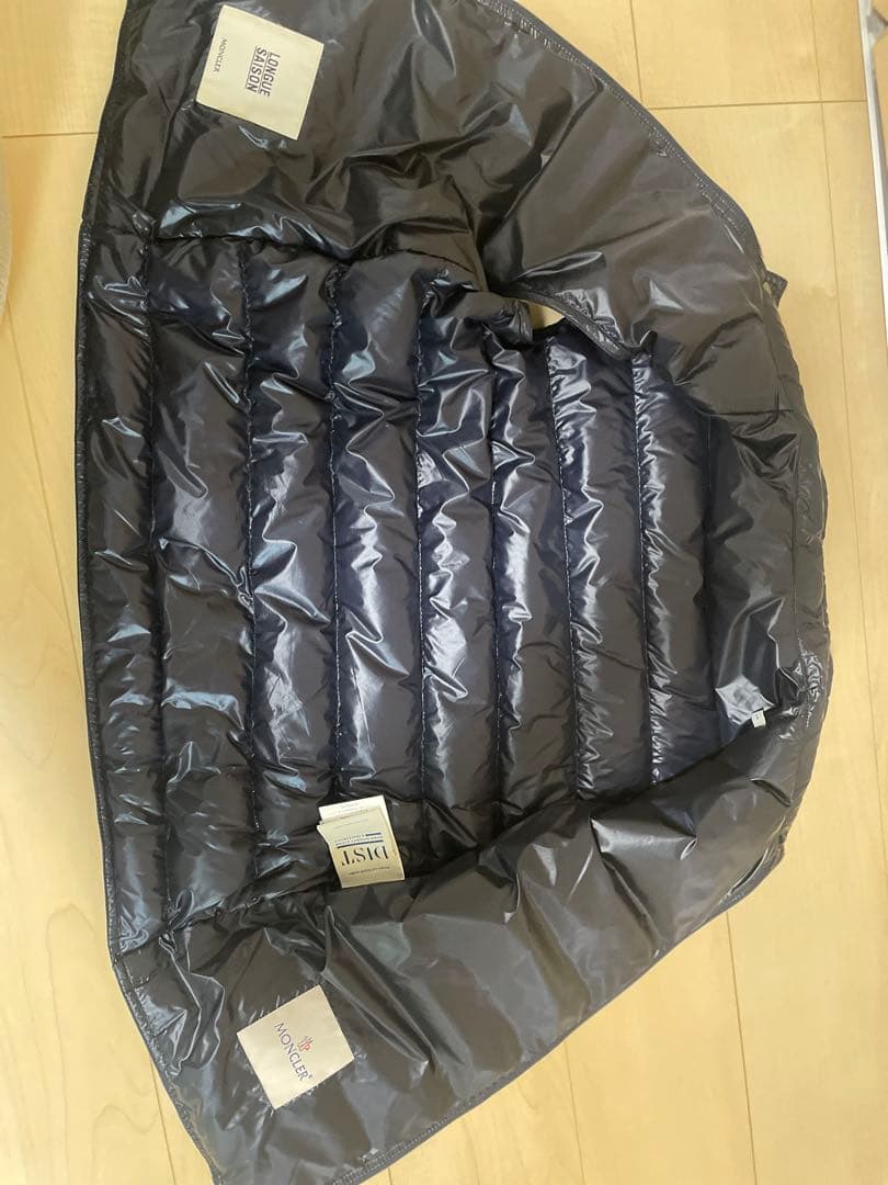 モンクレール ネイビー ダウンベスト