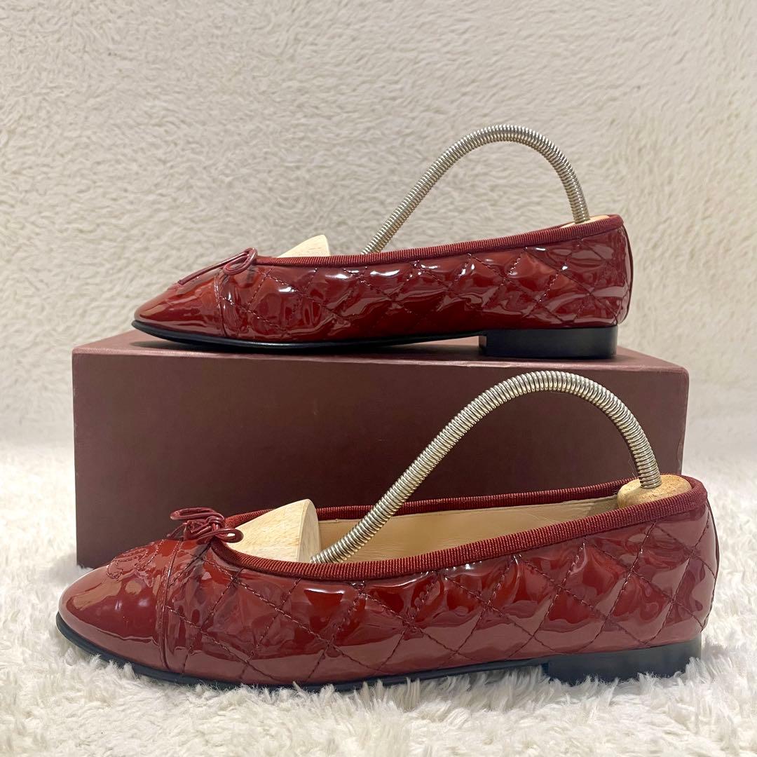 CHANEL シャネル ココマーク マトラッセ エナメル リボンフラットシューズ