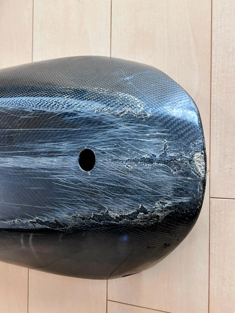 NC42用MagicalRacing カーボン製アンダーカウル ステー付　傷あり