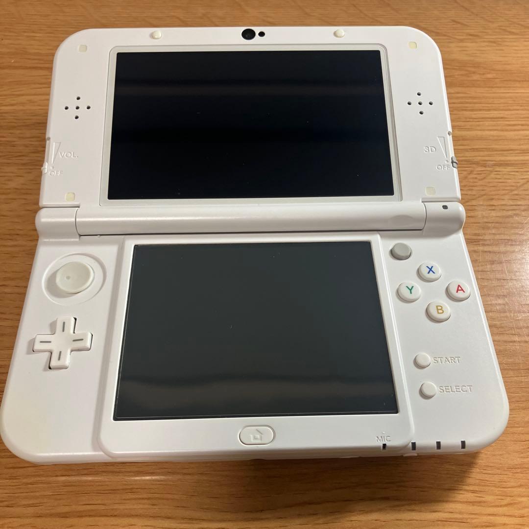 Newニンテンドー3DSLL パールホワイト