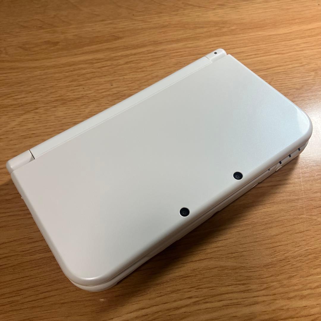 Newニンテンドー3DSLL パールホワイト