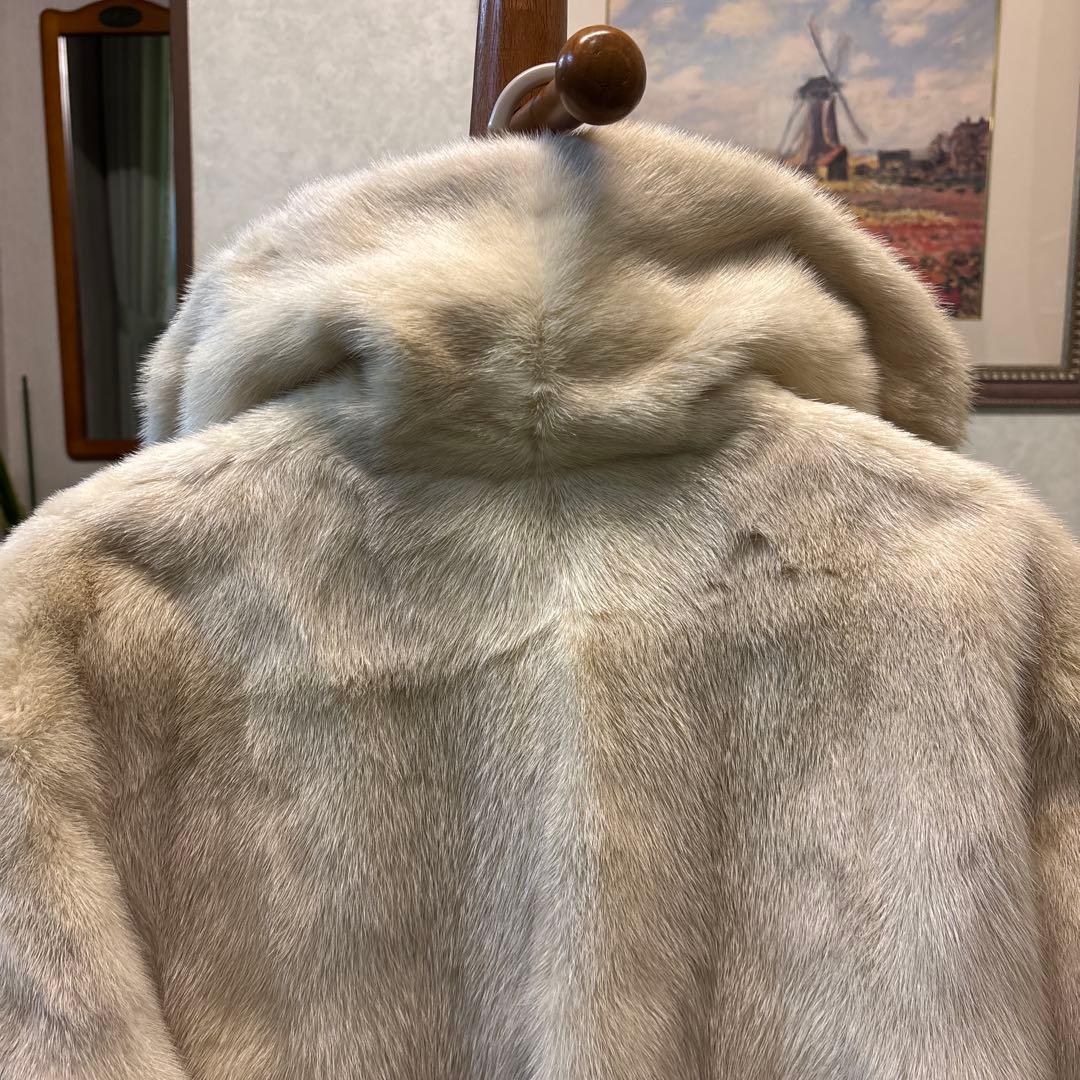 クリーム色 ファーコート ノーカラー