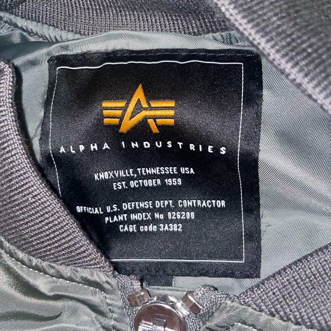 ALPHA INDUSTRIES MA-1　オリーブグリーン　アルファ　ワッペン