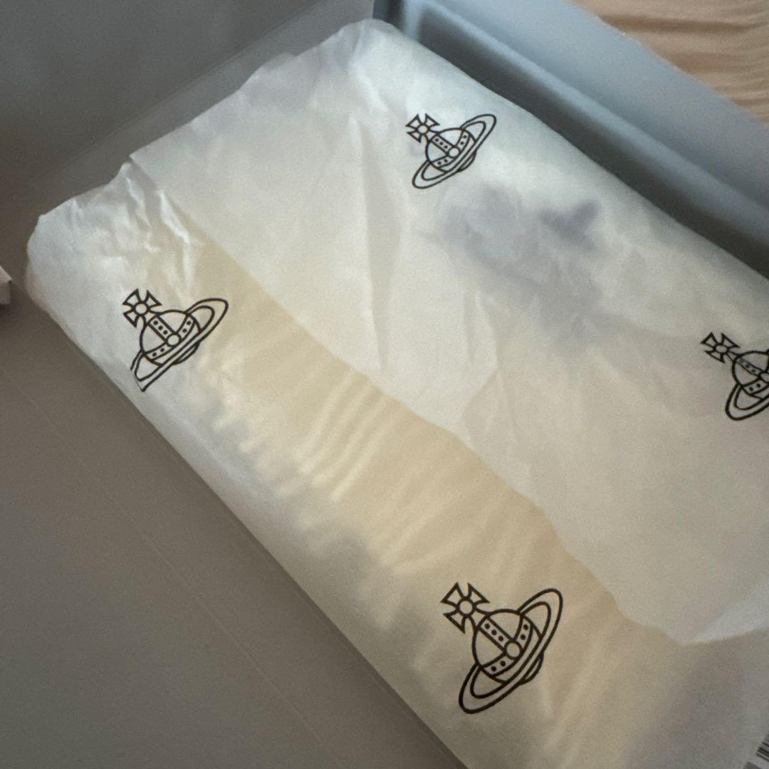 【新品・未使用タグ付き】ヴィヴィアンウエストウッド マフラー ホワイト