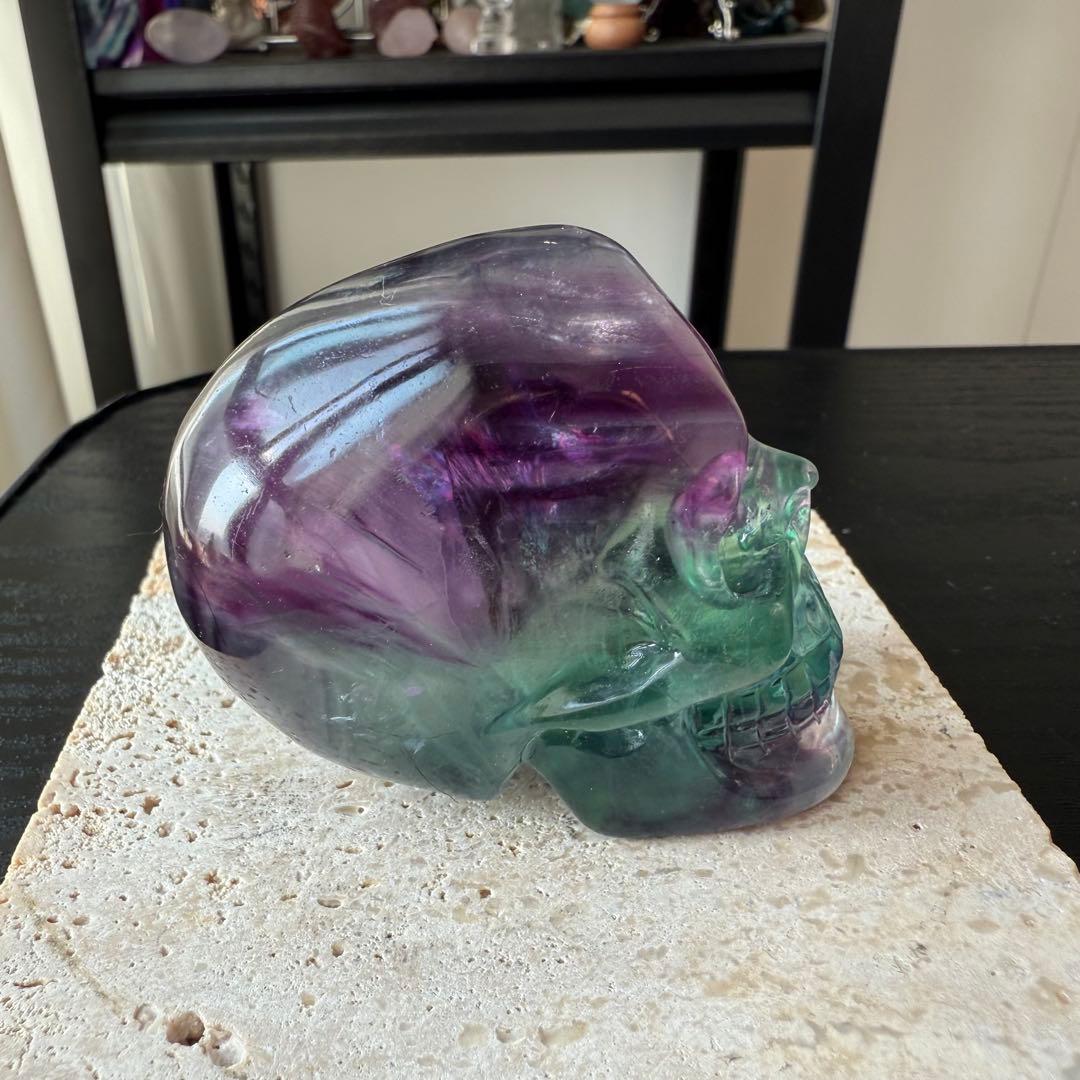 天然石フローライトのスカル　置物　彫物NO.010710