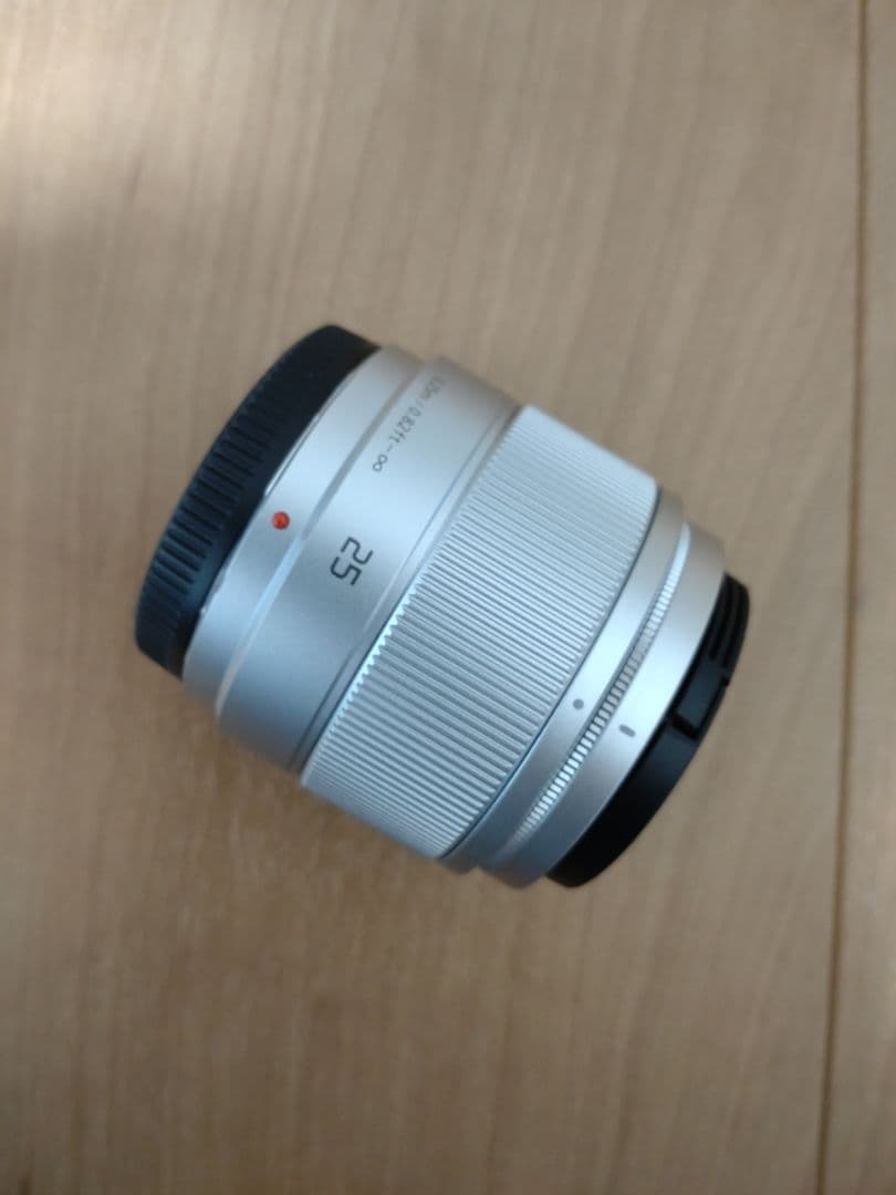 LUMIX G 25mm H-H025 単焦点レンズ　シルバー