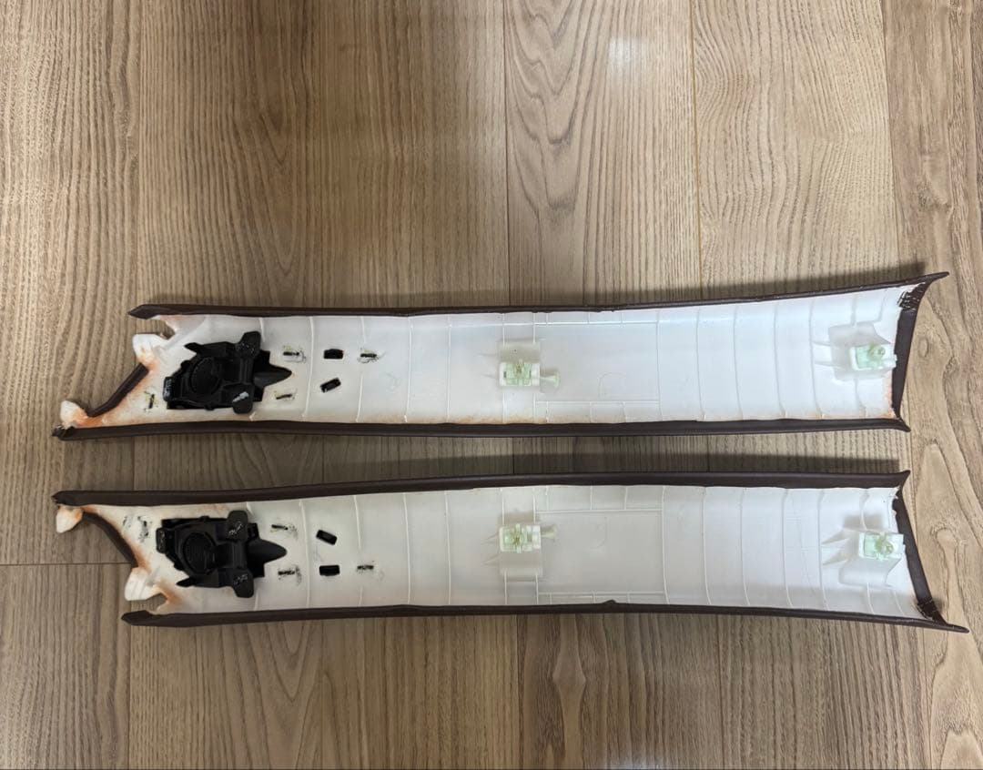 グラージオ80 ハリアーAピラーパネルSET　JBLパンチング＋ブラウン革